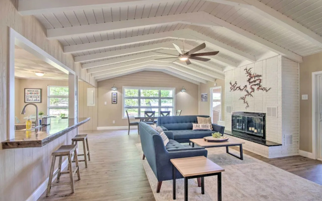 Private Dock: Home on Lake of the Ozarks