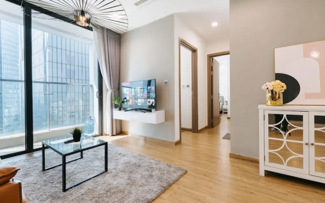 Metropolis Apartment