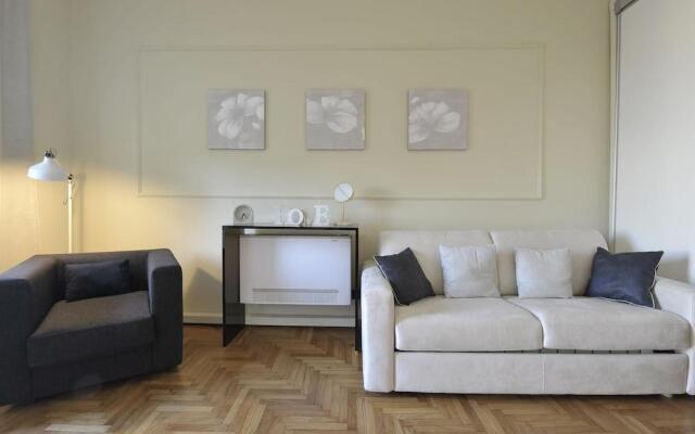 At Home Heart of Milan - Design Duomo Apartment