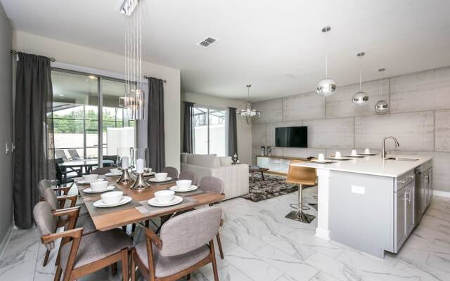 Cool & Modern 4 Ved Storey Lake Pool Home 4911wind