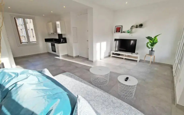 MaxBnb - ISLY - T2 Balcon/clim 50m² - Ouest -