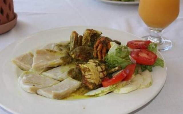Golden Thistle Hotel