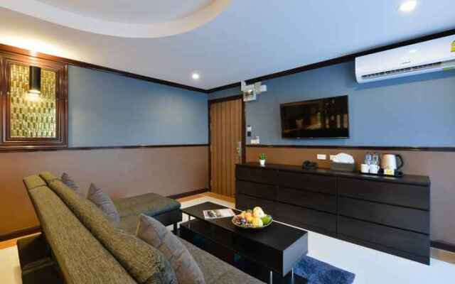 The Breton Hotel Media