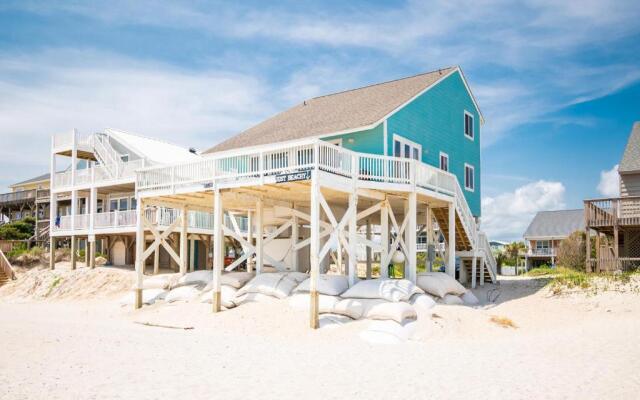 Just Beachy by Oak Island Accommodations