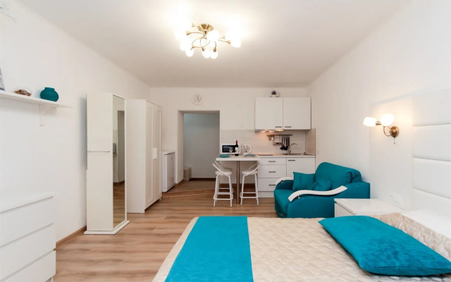 ДОМАНТ Орджоникидзе,33