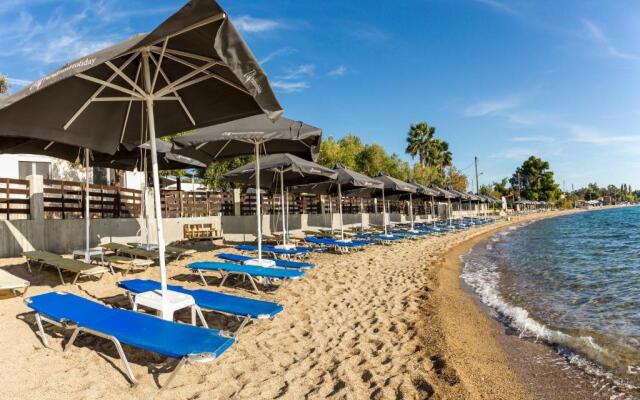 Paradisos Holiday