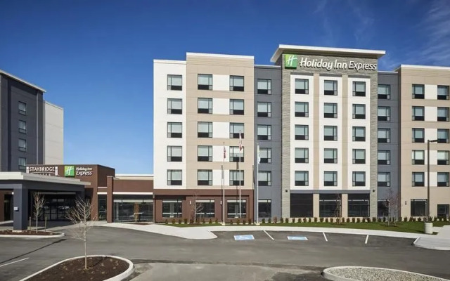 Holiday Inn Express & Suites Niagara On The Lake
