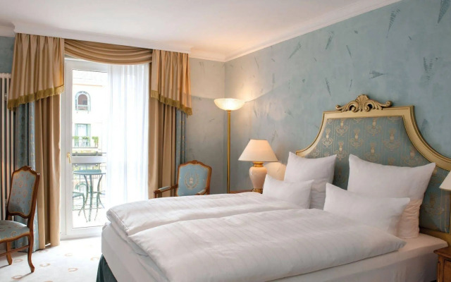 Victor's Residenz - Hotel Schloss Berg