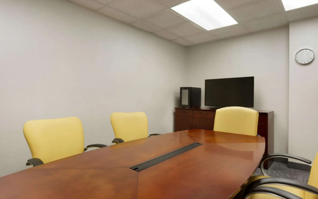 La Quinta Inn & Suites by Wyndham Dublin