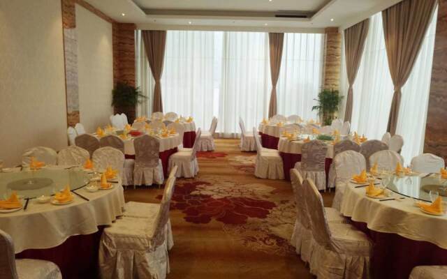 Luoyang Zhenghe Hotel