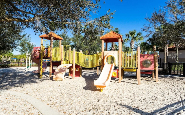 7392 Luxury Family Home 5BD Near Disney