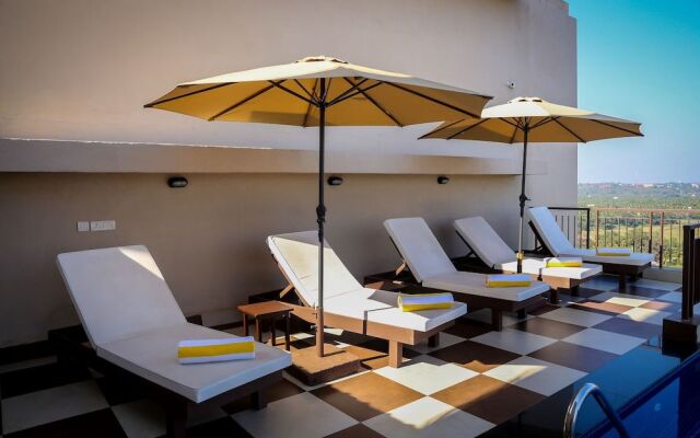 SinQ Suites