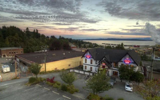 The Old Courthouse Inn
