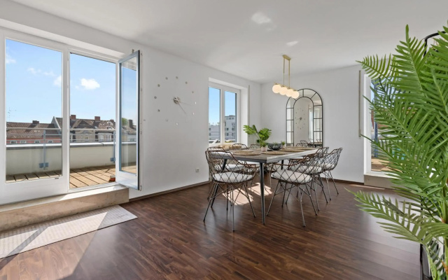 BRIGHT: The PENTHOUSE - Jacuzzi - BBQ - Parkplatz/Parking