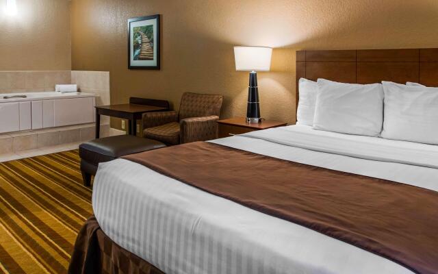 Rock Island Inn & Suites Marshalltown