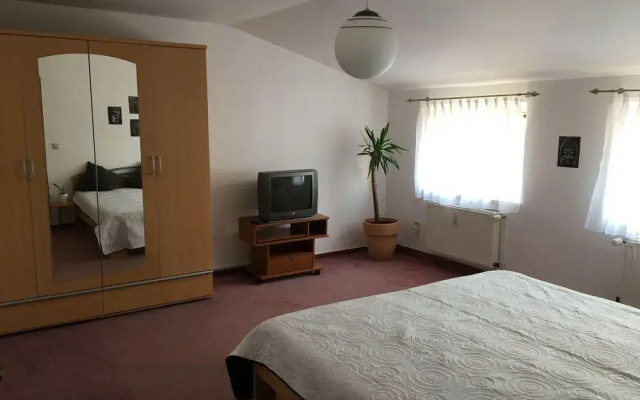 Idyllische Ferienwohnung mit Garten