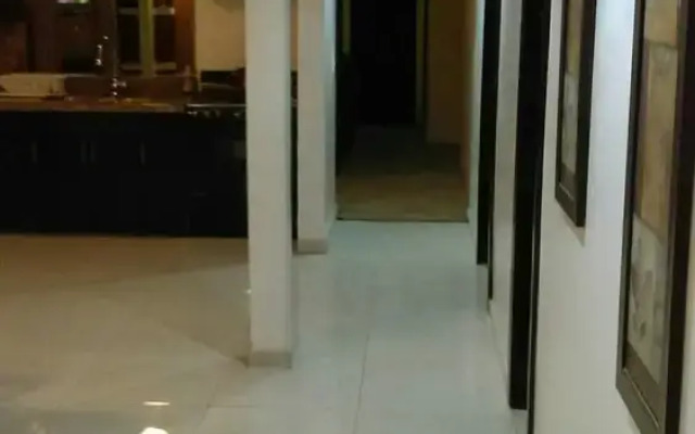 Modern vacational home close to Costco and Walmart