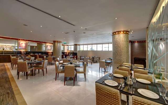 Howard Johnson Plaza By Wyndham Dubai Deira