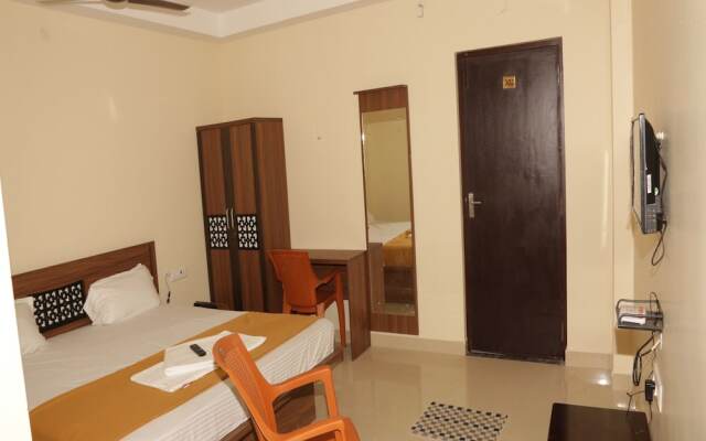Hotel Santhosh Inn