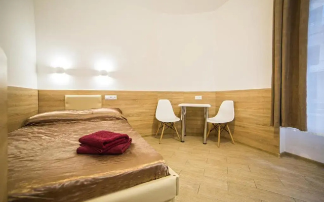 Mini Economy apartments - Chornovola Avenue - 2 minutes to the Opera House