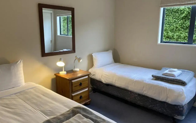 Central Wanaka 2 Bedroom Retreat
