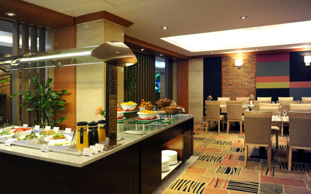 Admiral Hotel