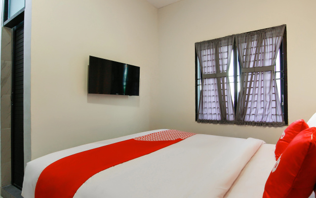 Collection O Millenium Inn – Guest Rooms – Medan