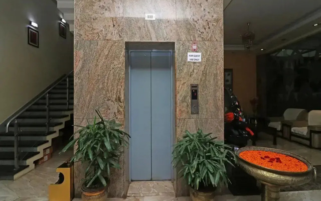Hotel Mirabel by OYO Rooms