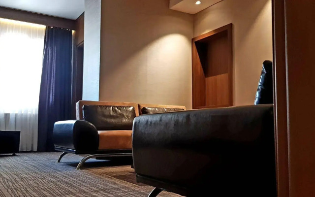 Grand Isias Hotel