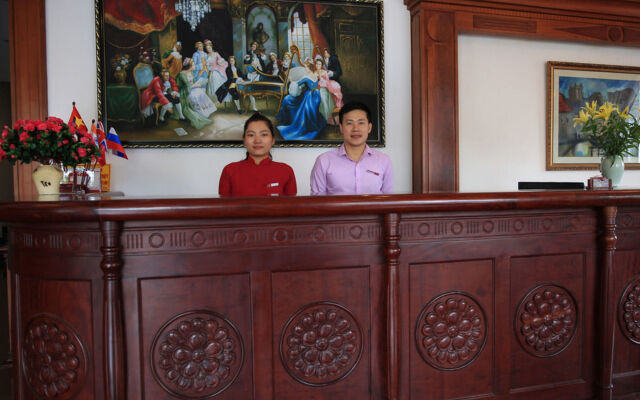 Hoa Phat Hotel & Apartment