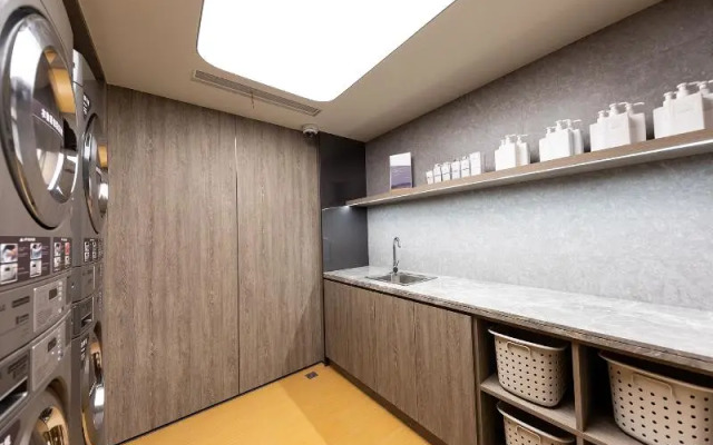 Ji Hotel(Shanghai Dning International Branch)