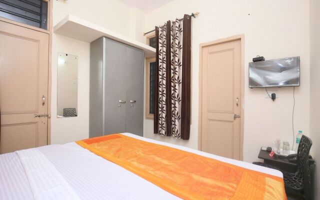 OYO 13007 Humble Residency