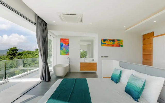 Yamu Hills Panoramic Ocean View 6 Bed Luxury Vila