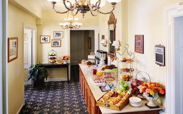 Tarrytown House Estate