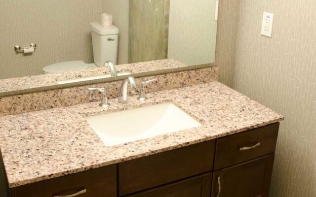 Courtyard Waterbury Downtown