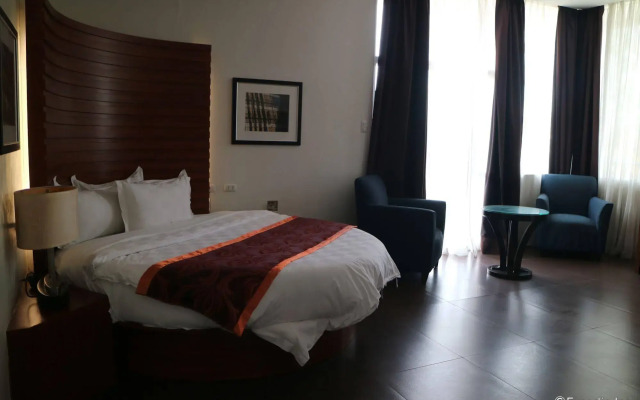 Avenue Suites Hotel