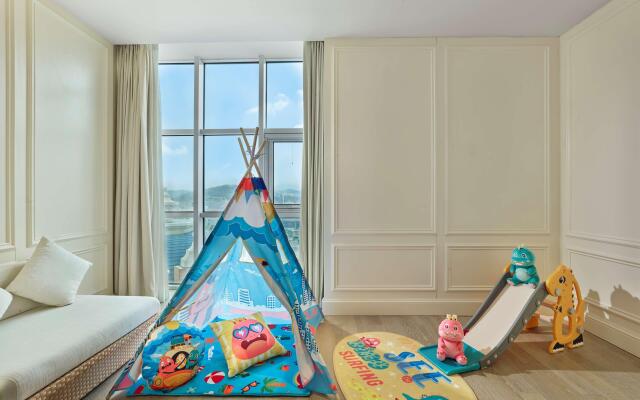 Hilton Dalian Golden Pebble Beach Resort