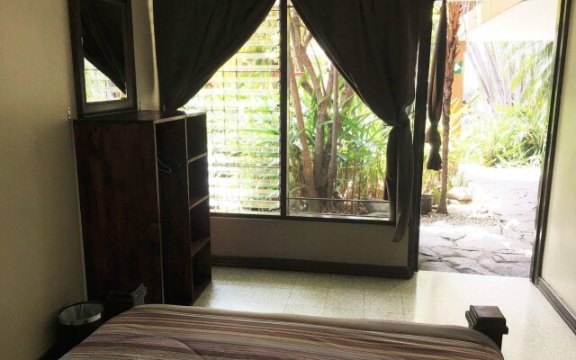 Costa Rica Backpackers - Hostel