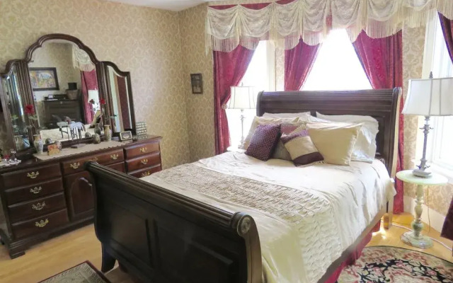 The Sleigh Maker Inn Bed and Breakfast