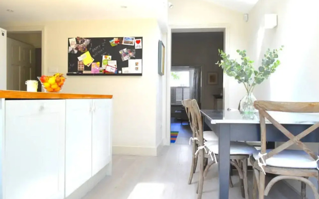 Amazing 4 Bedroom Family Home in a Calm Area