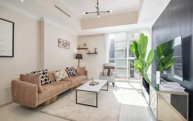 Heaven Crest Vacation Homes Downtown - Studio, 1, & 3 Bedroom Suites 2 minute walk to Dubai Mall and Burj Khalifa