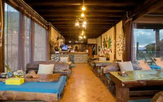 Theme Lovertree Holiday House