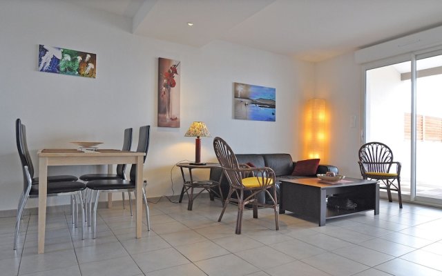 Villa With 2 Bedrooms in Saint Pierre la Mer, With Wonderful sea View