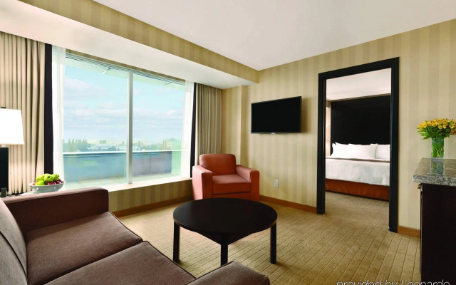 Radisson Hotel Vancouver Airport