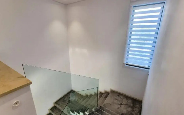 Leto 13 Villa