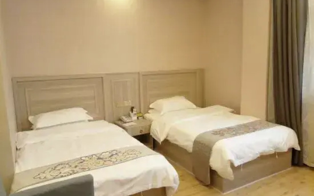 Chuxiong Haiheng Hotel