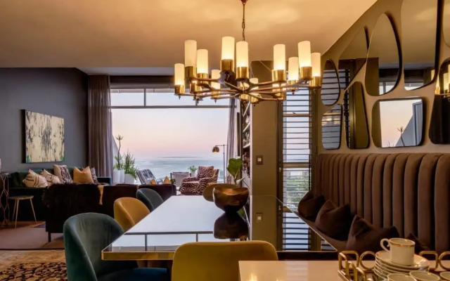 Belle View Villa in Green Point