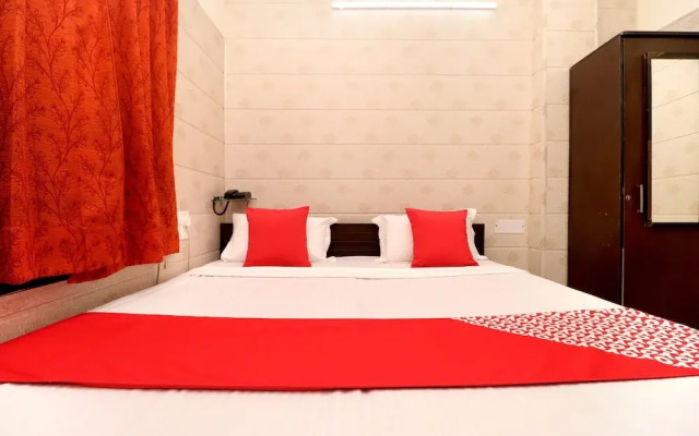 Hotel Mall Residency By OYO Rooms