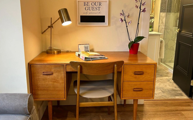 Seagull Studio Vacation Guest Suite