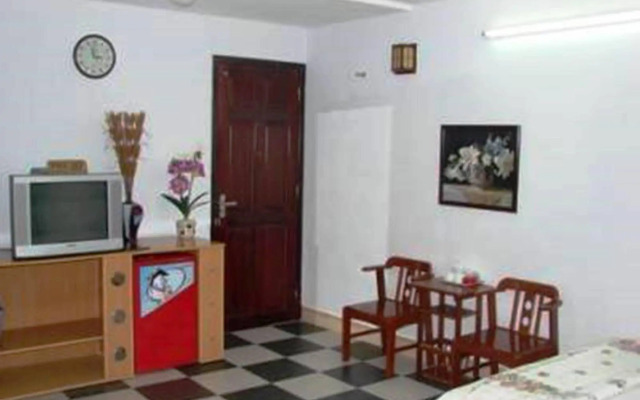 Phuong Thu Hotel